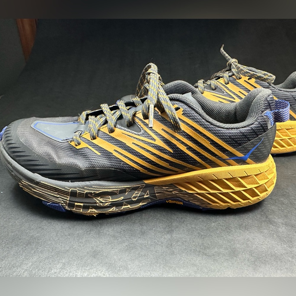 Hoka Speedgoat 4